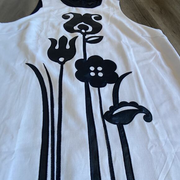 Victoria Beckham x Target Mod Shift Dress Sz 3XL White Black Tulip Applique - Picture 11 of 12